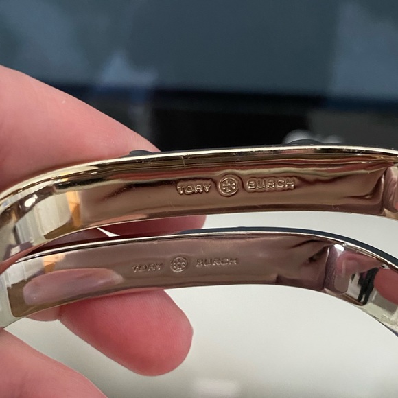 Tory Burch studded pearl bracelets - Picture 6 of 6